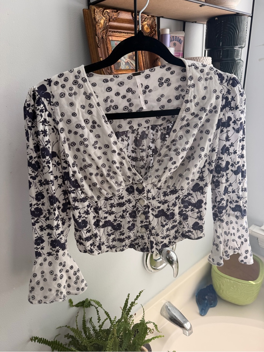 Floral Button-Front V-Neck Blouse in White and Black